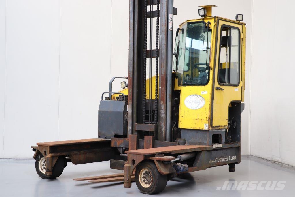 Combilift C4000 Oldalvillás targonca