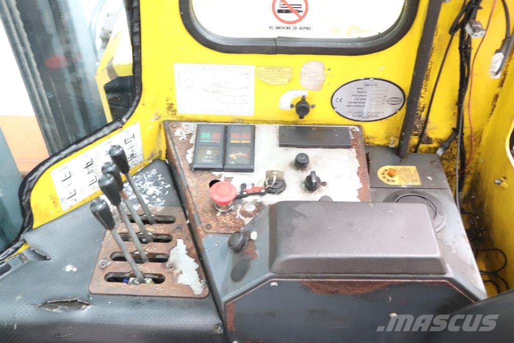Combilift C4000 Oldalvillás targonca