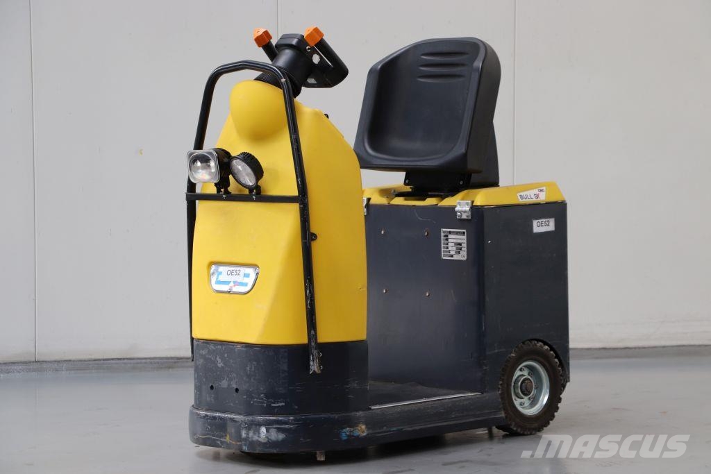 DEC BULL SX Schlepper