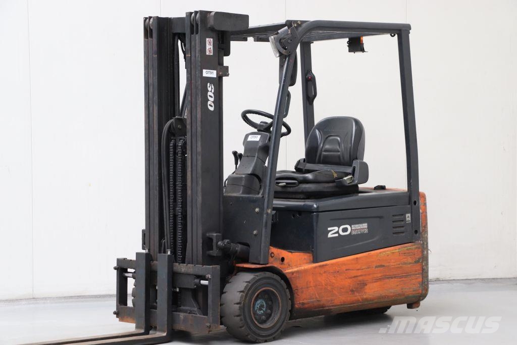 Doosan B20T-5 電動堆高機