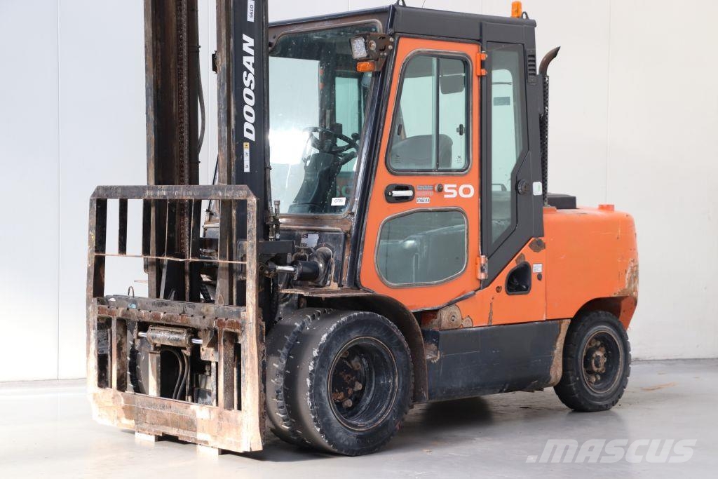 Doosan D50C-7 Stivuitor diesel