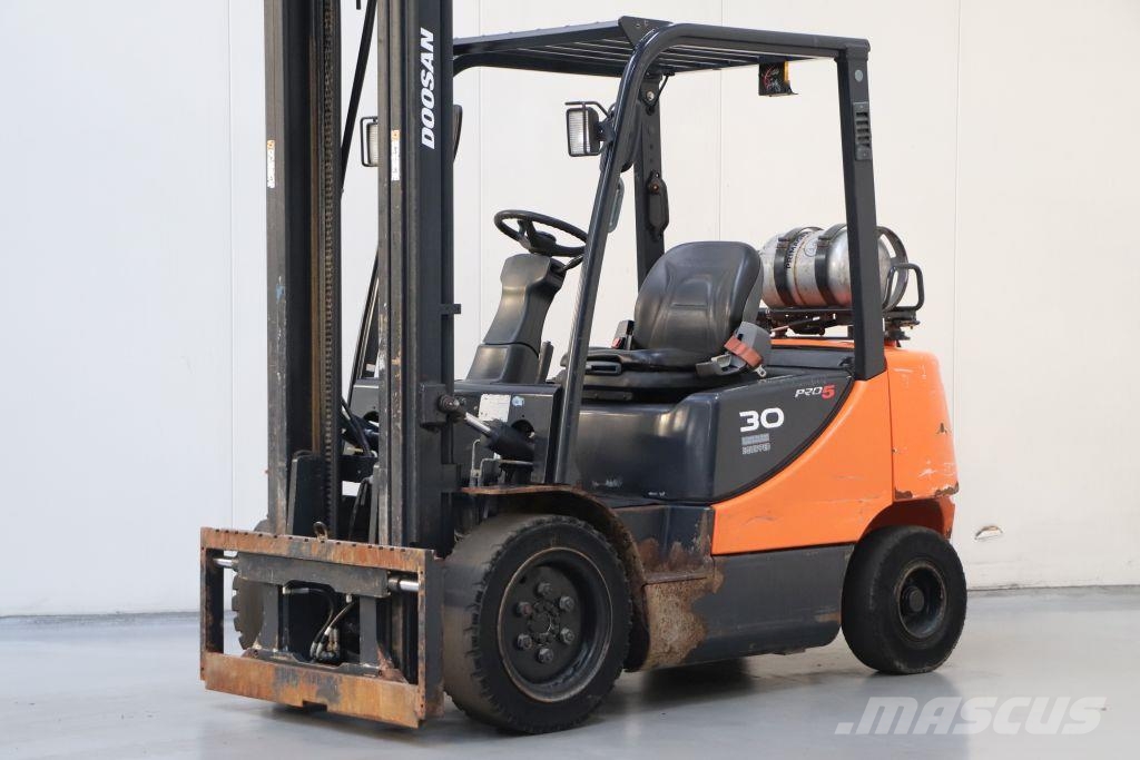 Doosan G30E-5 LPG heftrucks