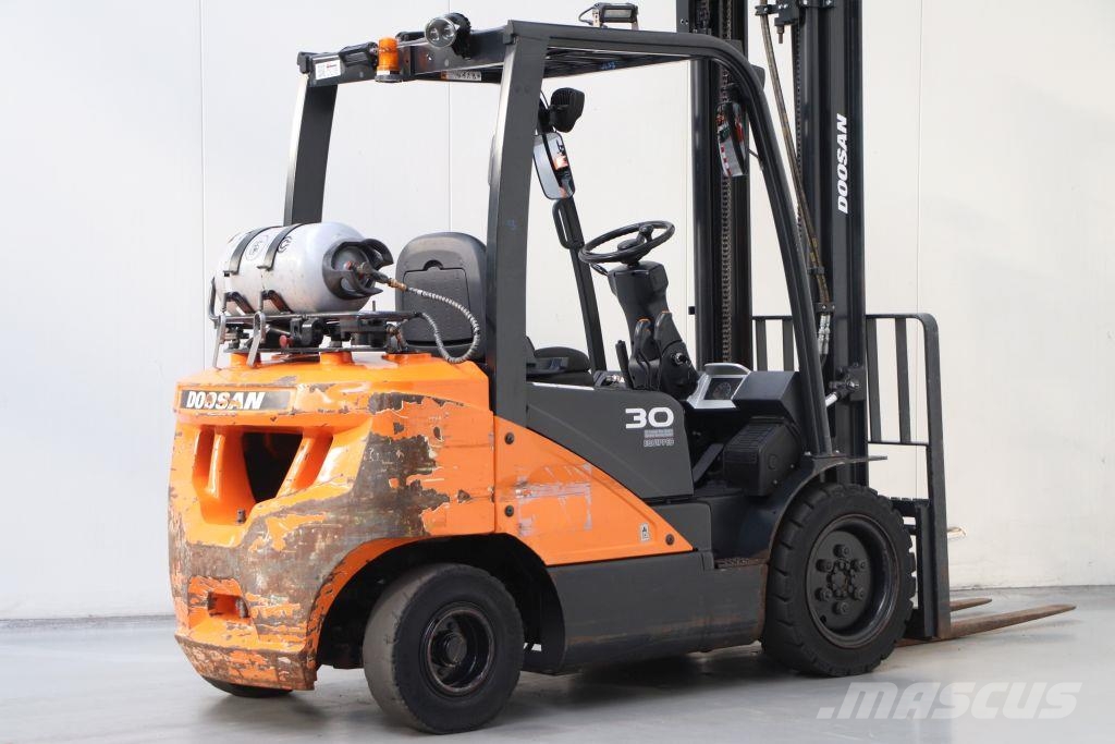Doosan G30P-7 LPG heftrucks