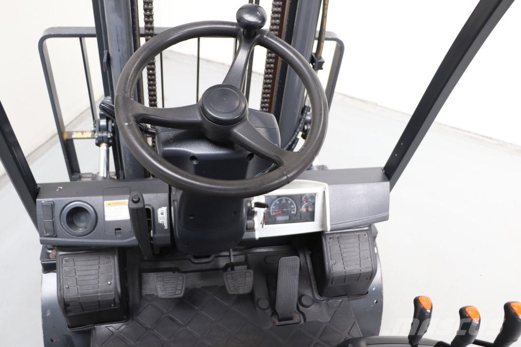 Doosan G30P-7 LPG forklifts