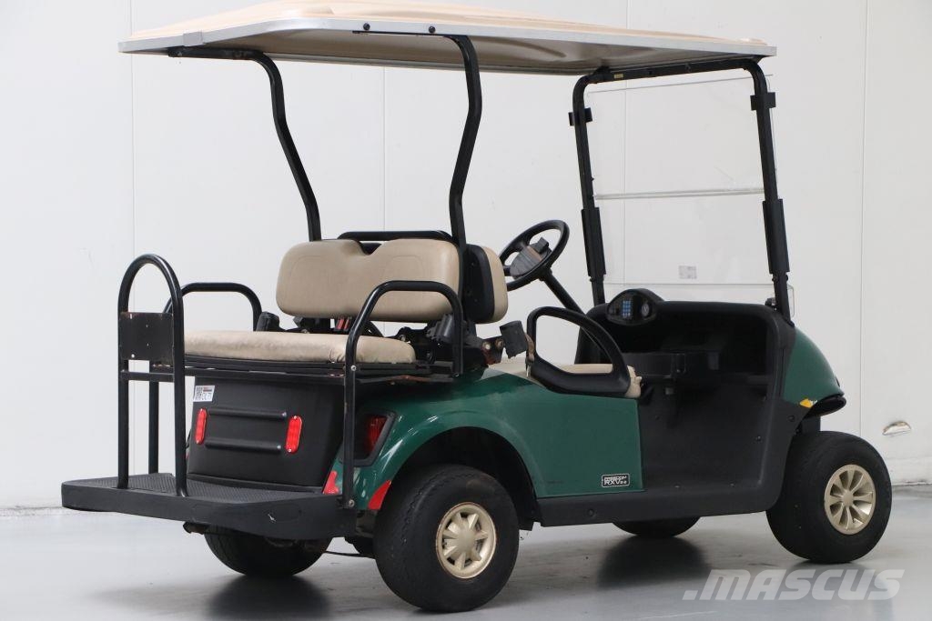 E-Z-GO RXV Shuttle 2+2 عربات الجولف