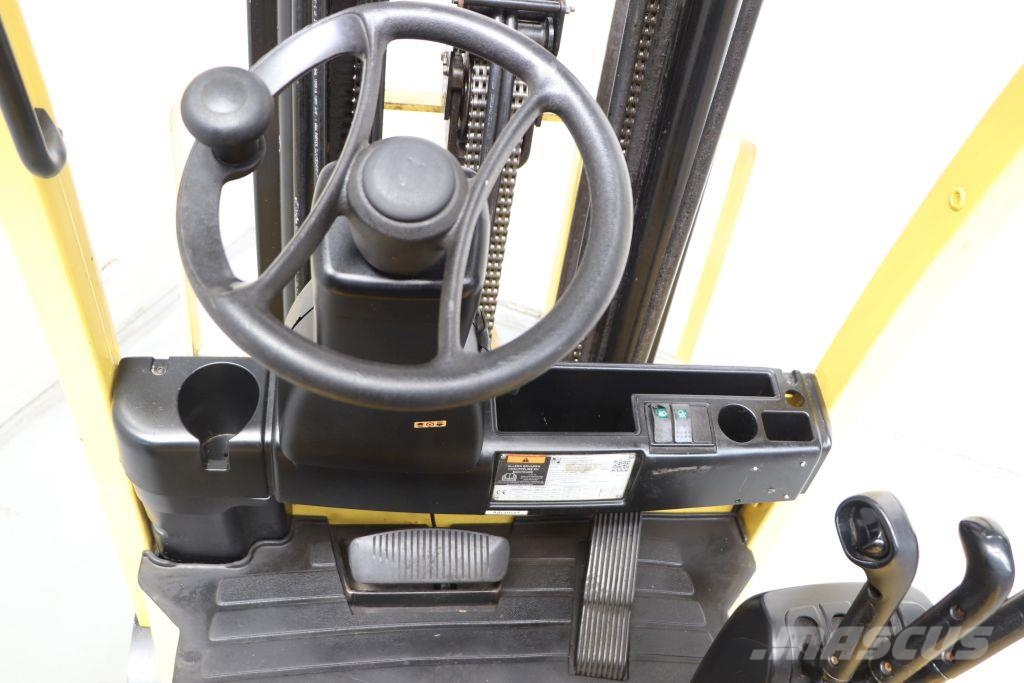 Hyster E3.0XN شاحنات ذات رافعات شوكية تعمل بالكهرباء