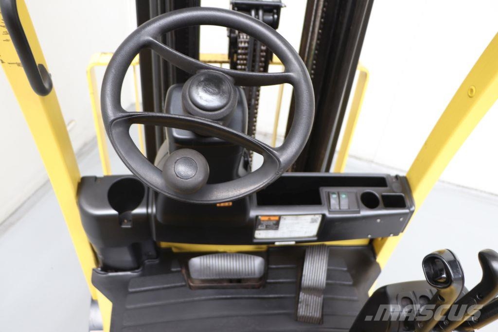 Hyster E3.0XN شاحنات ذات رافعات شوكية تعمل بالكهرباء