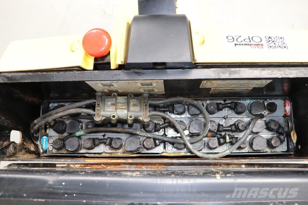 Hyster P1.6 معدات الرفع منخفض المستوى