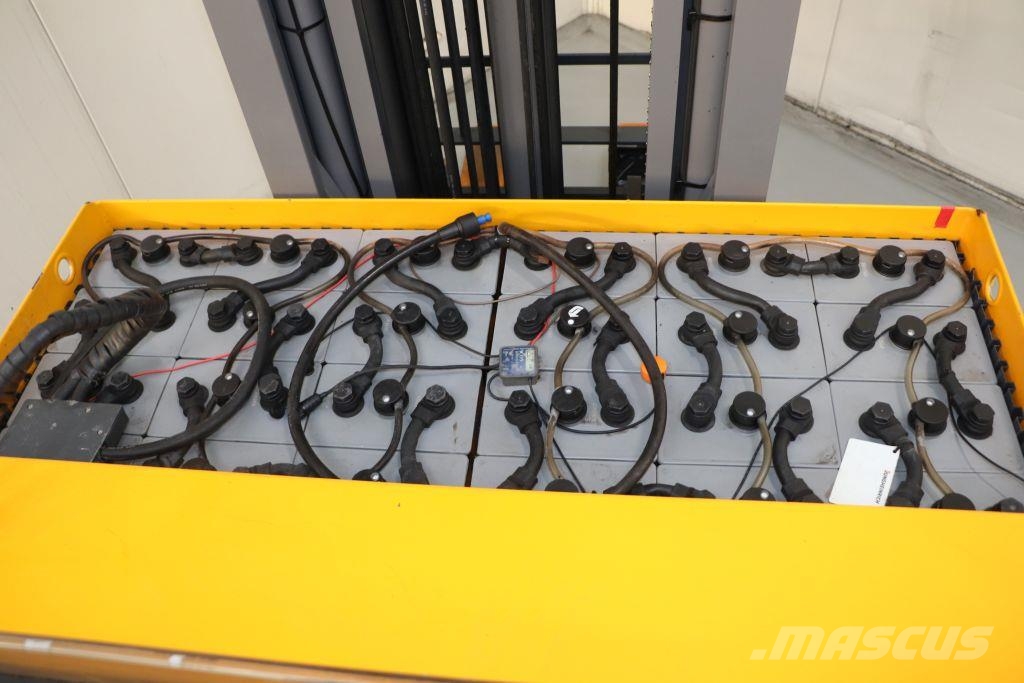 Jungheinrich ETV325 Reachtruck voor hoog niveau