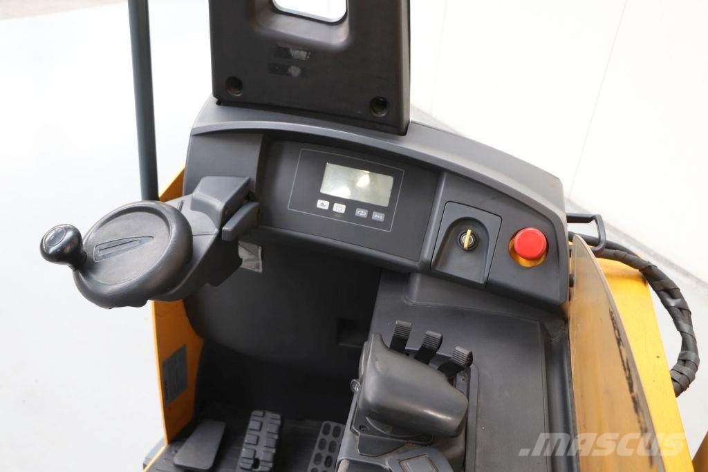 Jungheinrich ETVC20 Reach trucks