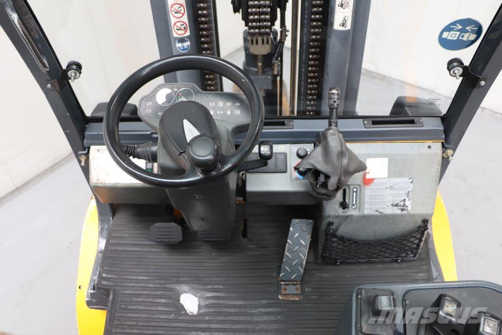 Jungheinrich TFG 545 LPG forklifts