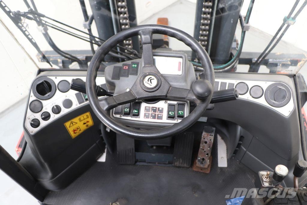 Kalmar DCE 80-6 柴油卡車