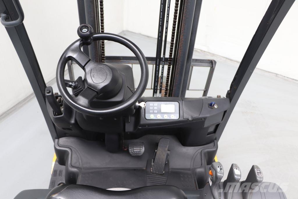Komatsu FB18-12 Sähkötrukit