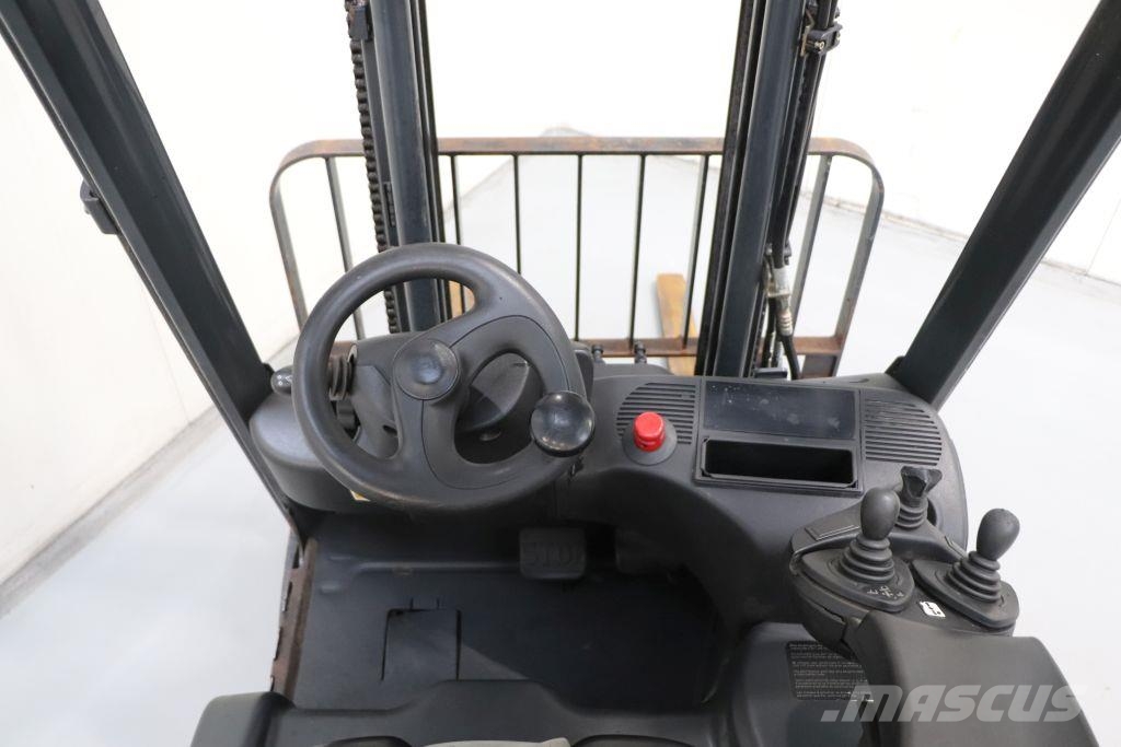 Linde E16-01 Elektro Stapler