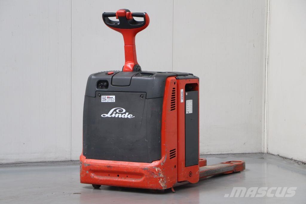 Linde T30 Lavansiirtotrukit