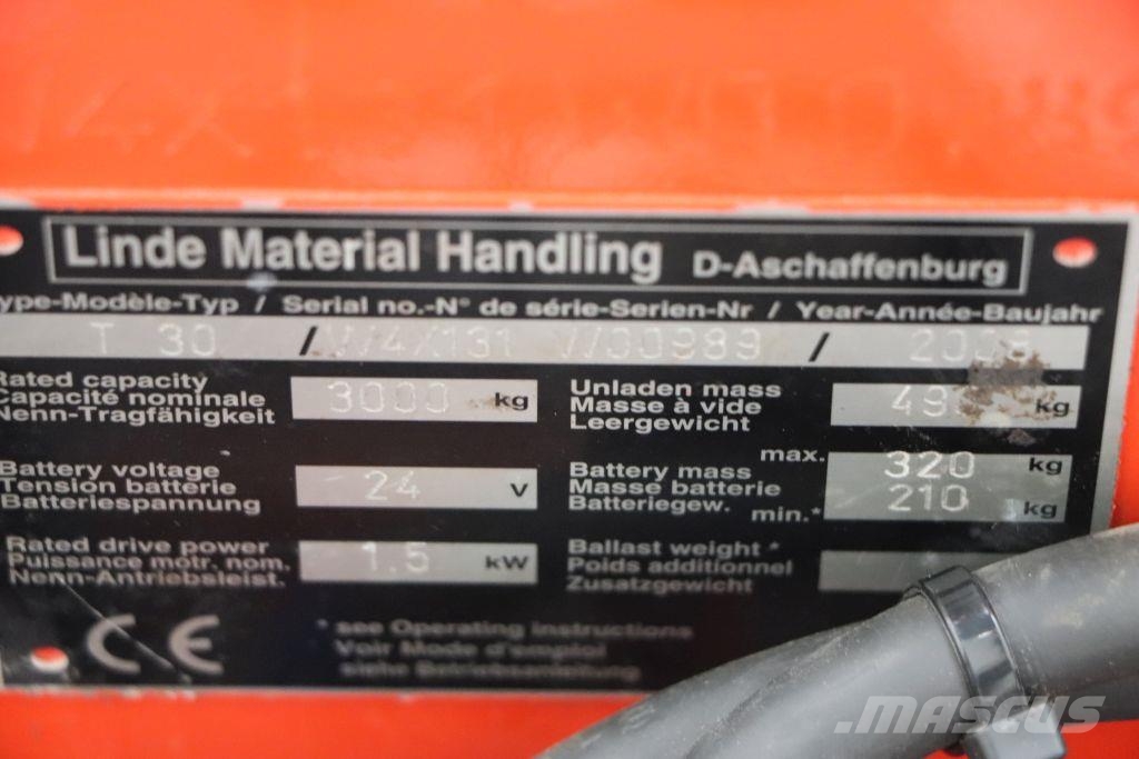 Linde T30 Lavansiirtotrukit
