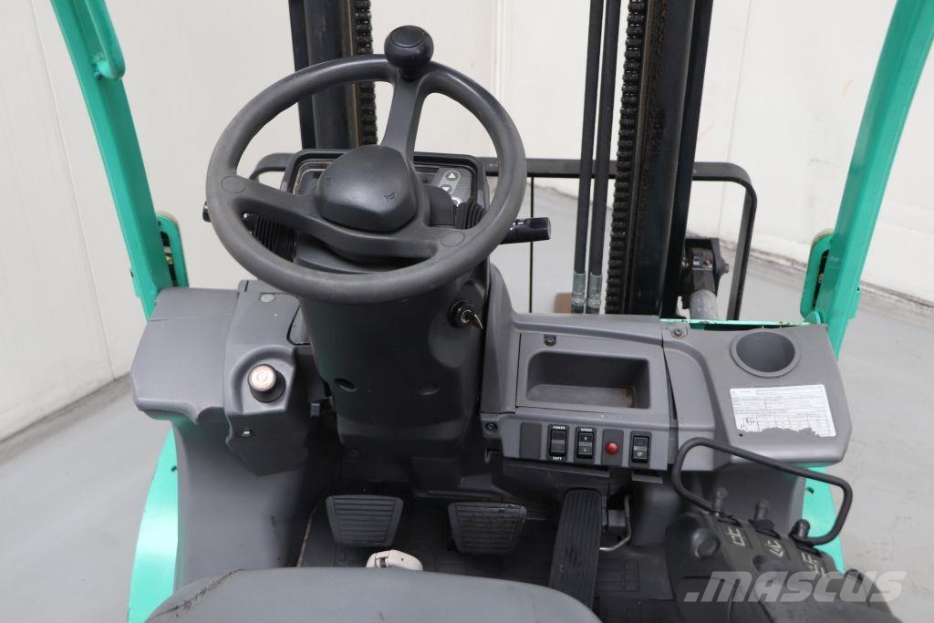 Mitsubishi FG25N Wózki LPG