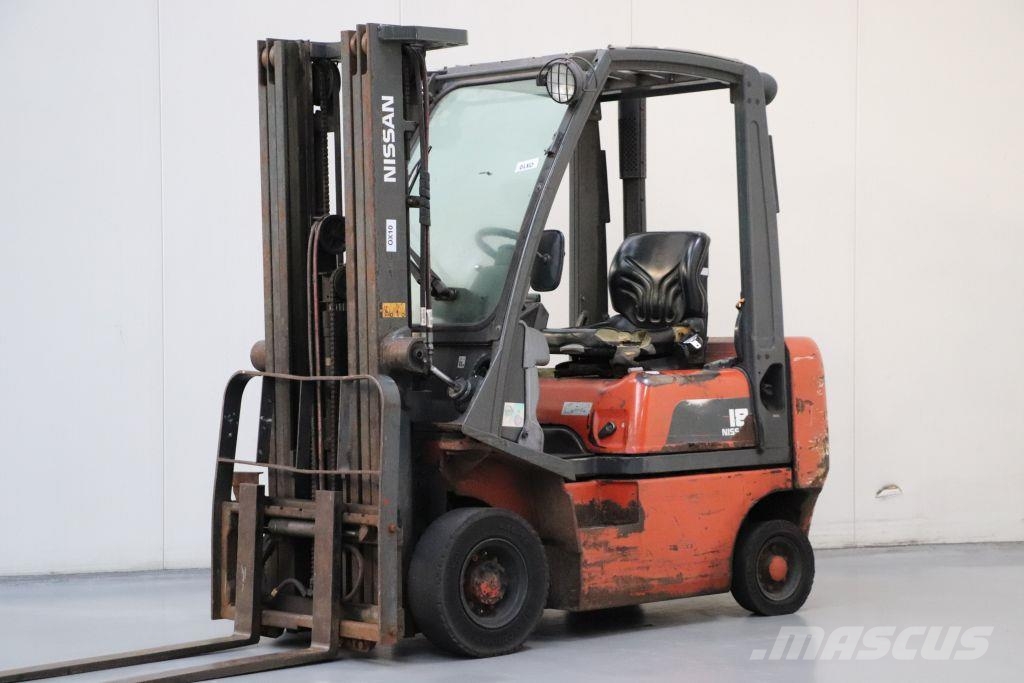 Nissan FD01A18Q شاحنات الديزل