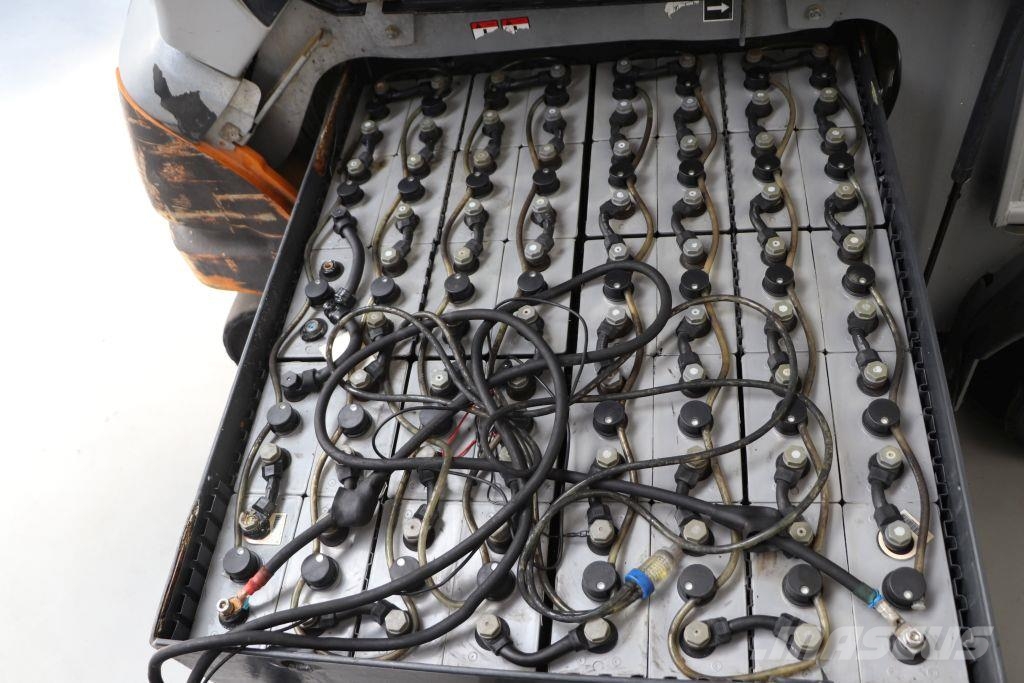 Still RX60-35 شاحنات ذات رافعات شوكية تعمل بالكهرباء
