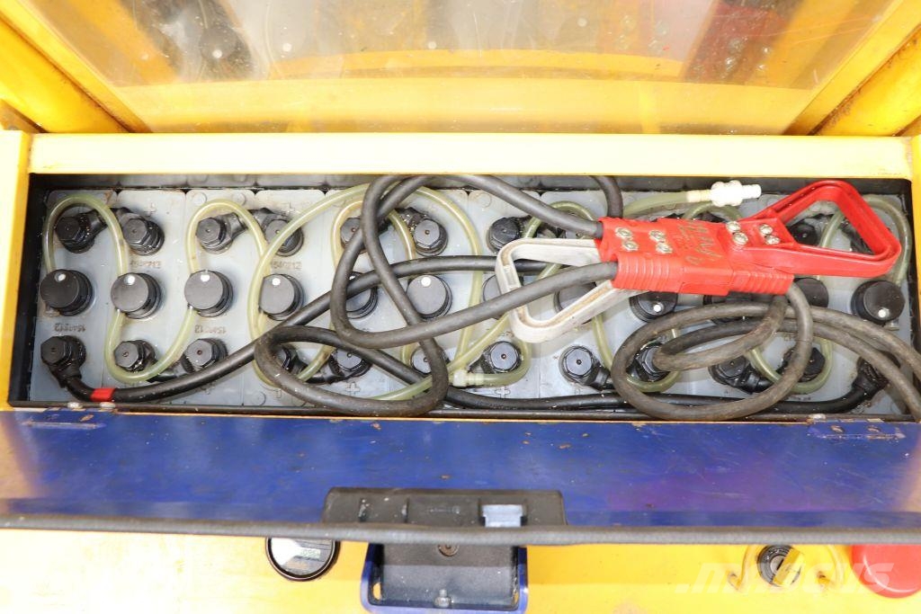 Stocklin EHI 1600 sp. Pedestrian stackers