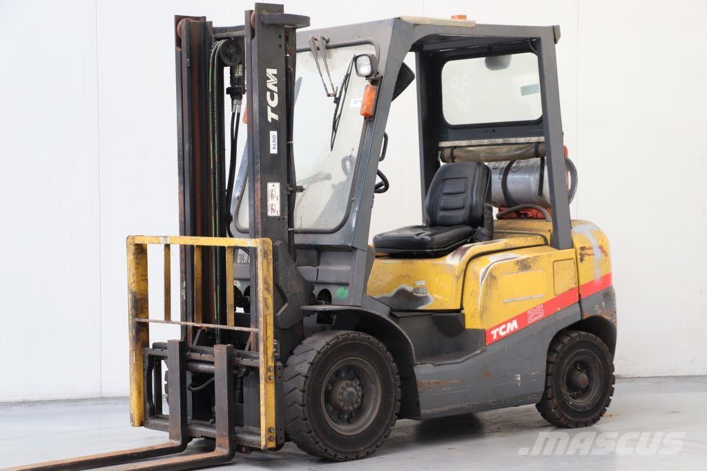 TCM FG25T3 Gaasitõstukid