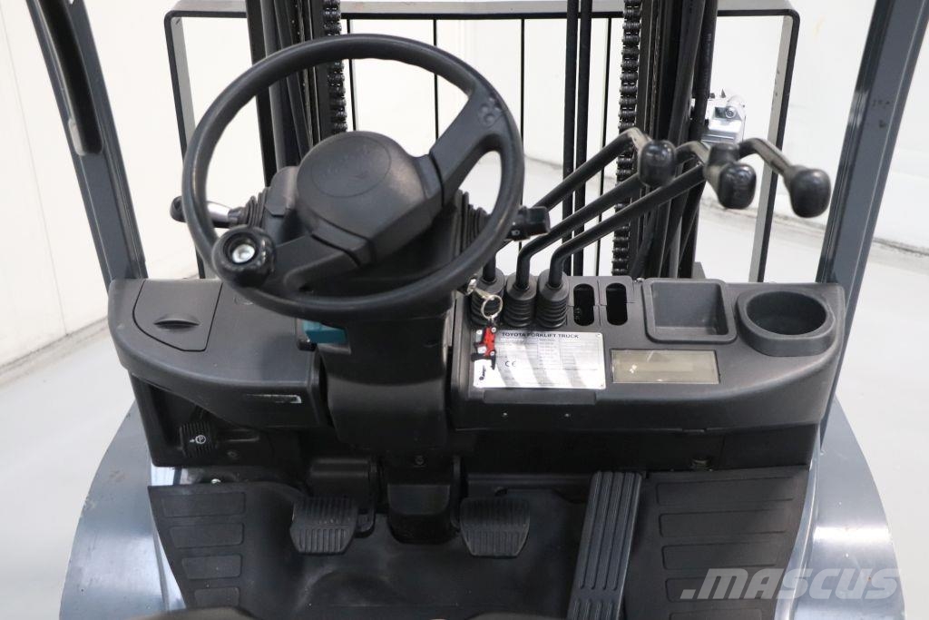 Toyota 02-8FGF25 LPG heftrucks