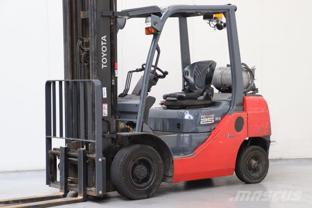 Toyota 02-8FGF25 Carrelli elevatori GPL