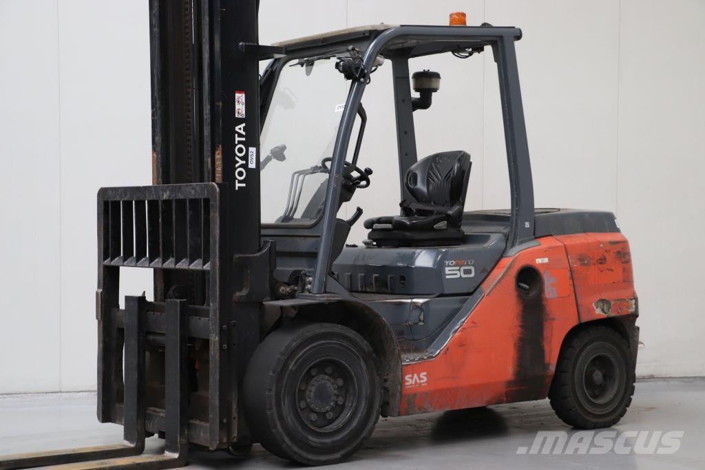Toyota 40-8FD50N Diesel forklifts