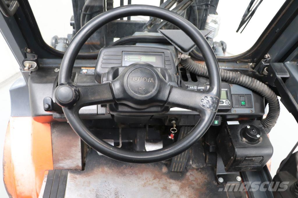 Toyota 42-7FD45 Diesel Stapler