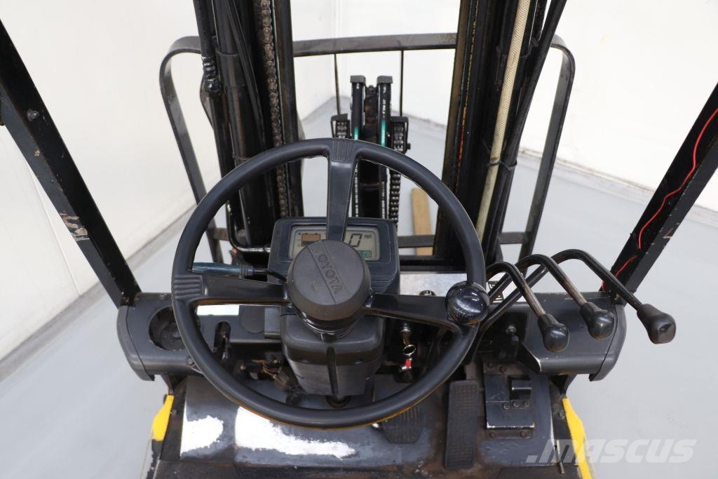 Toyota 5FBE15 電動堆高機