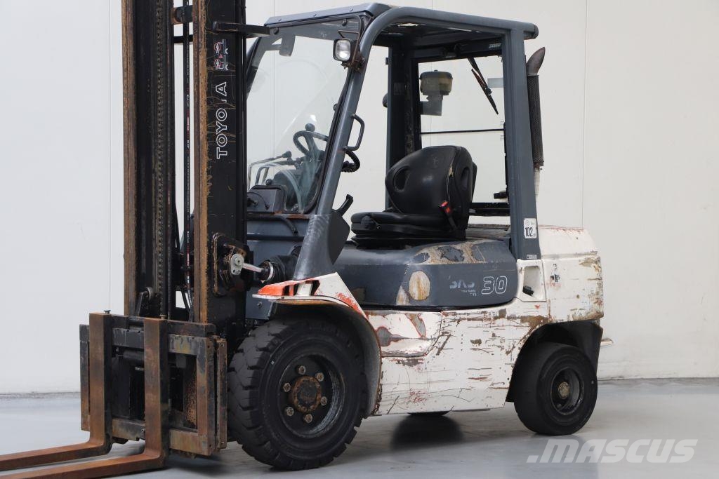 Toyota 62-7FDF30 شاحنات الديزل