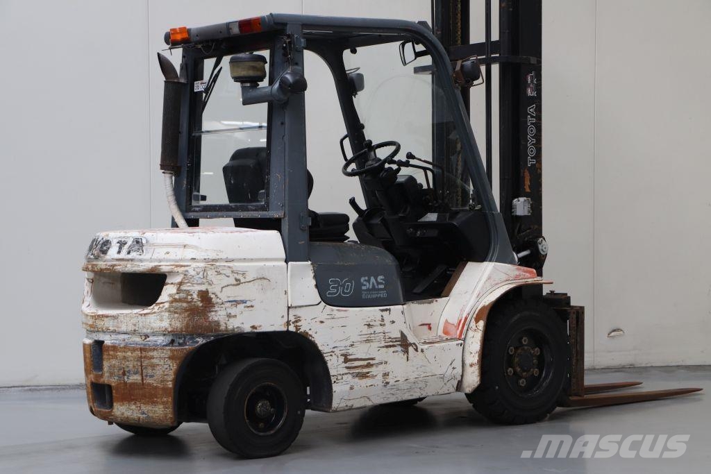 Toyota 62-7FDF30 شاحنات الديزل