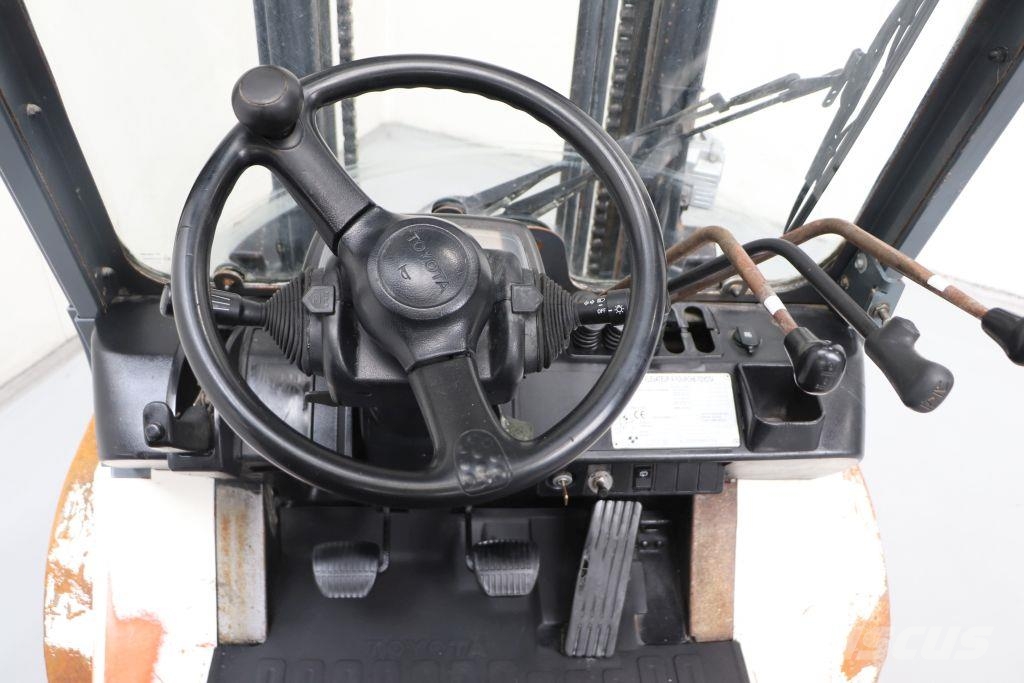 Toyota 62-7FDF30 شاحنات الديزل