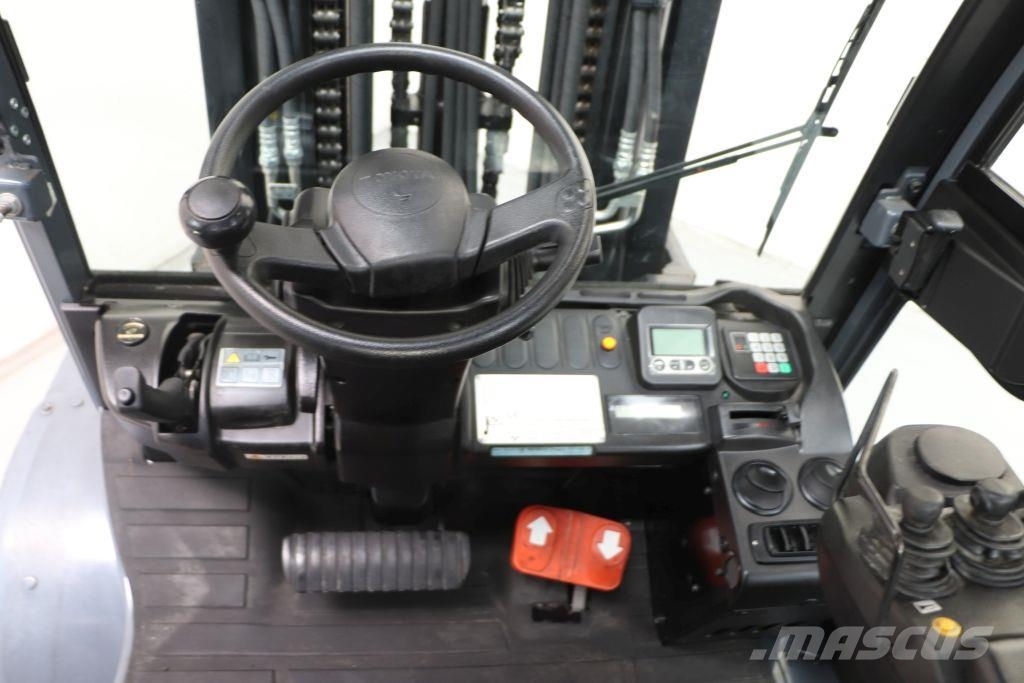 Toyota 8FG45N LPG heftrucks