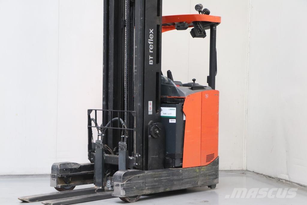 Toyota RRE200H Schubmaststapler
