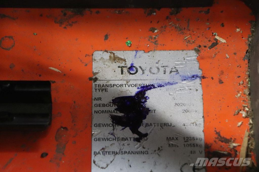 Toyota RRE200H Schubmaststapler