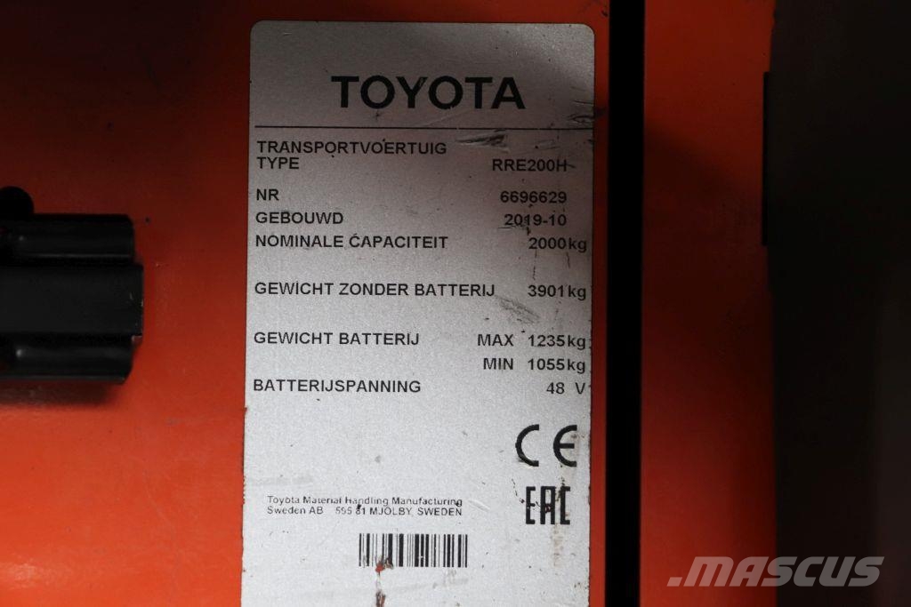 Toyota RRE200H Schubmaststapler