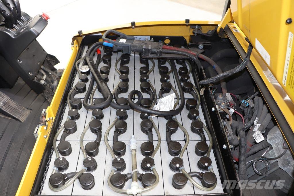 Yale ERP16VT شاحنات ذات رافعات شوكية تعمل بالكهرباء