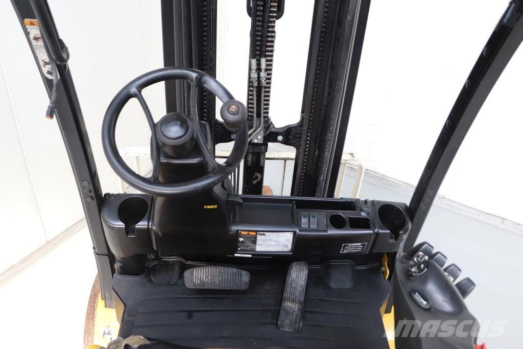 Yale ERP25VL شاحنات ذات رافعات شوكية تعمل بالكهرباء