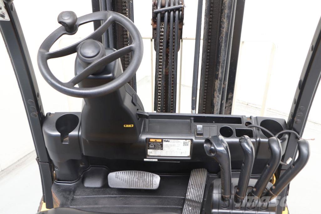 Yale ERP30VL 전동 지게차