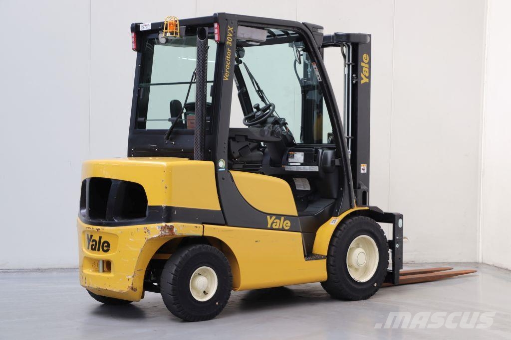 Yale GDP30VX Camiones diesel