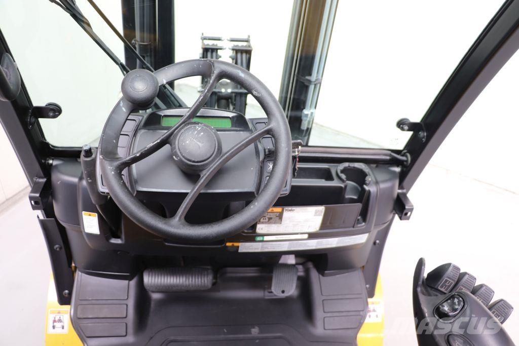 Yale GDP30VX Camiones diesel