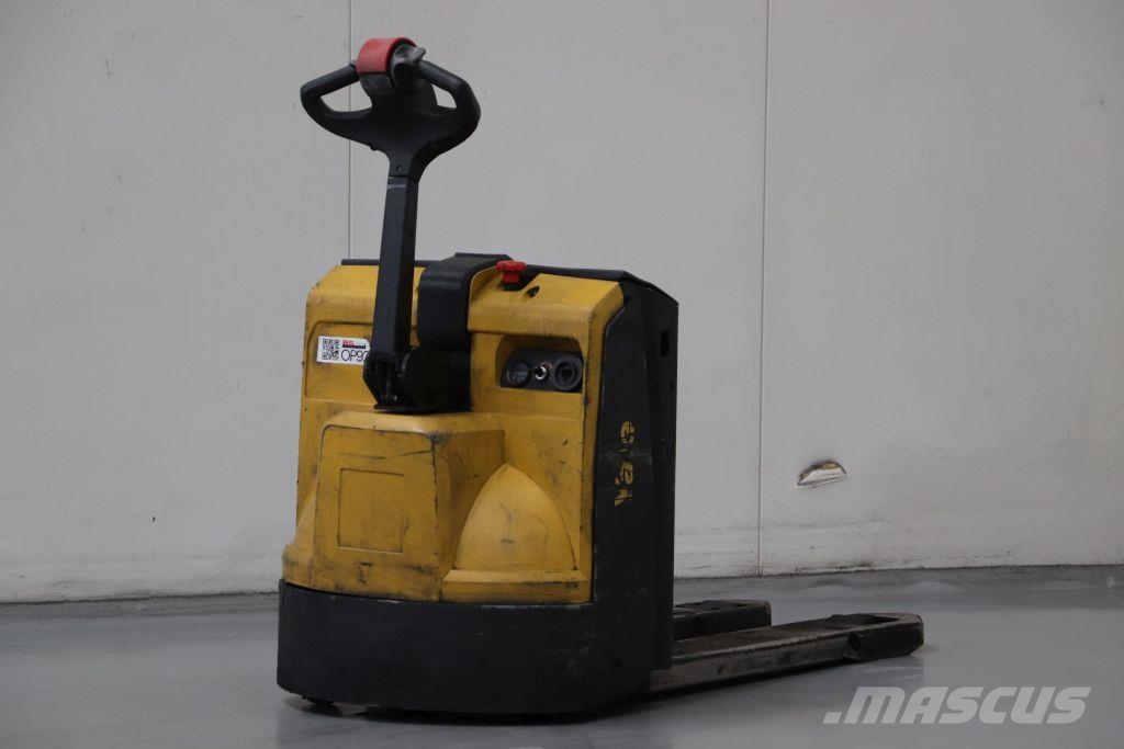Yale MP16 معدات الرفع منخفض المستوى