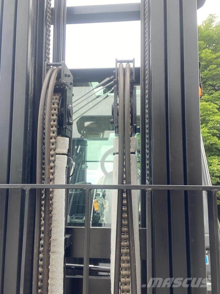 Hyundai 25D-9H شاحنات الديزل