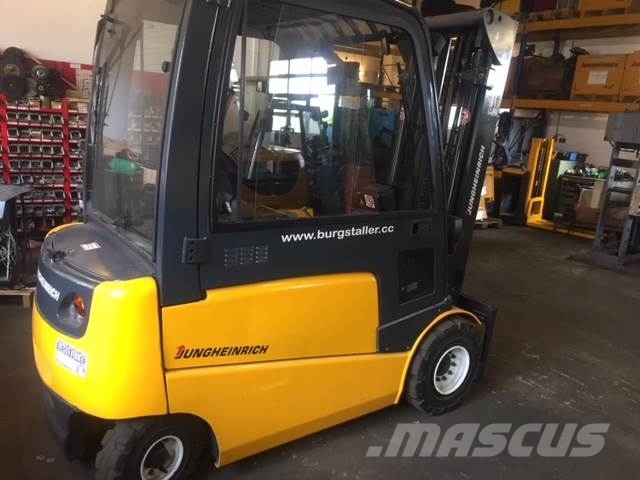Jungheinrich EFG 430 Elektriskie autoiekrāvēji