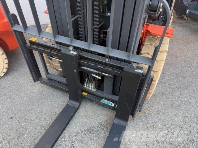 Noblelift COCD 30 디젤 지게차