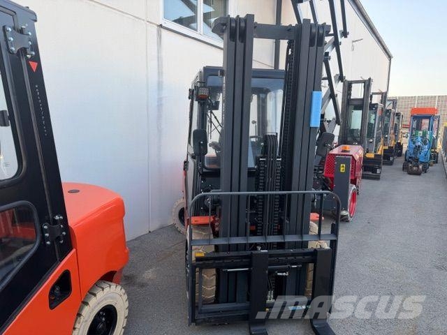 Noblelift CPCD 30 디젤 지게차