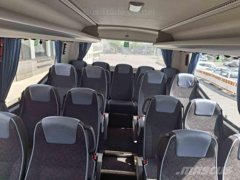 VDL FUTURA FMD2-129/300 Autobuses tipo pullman