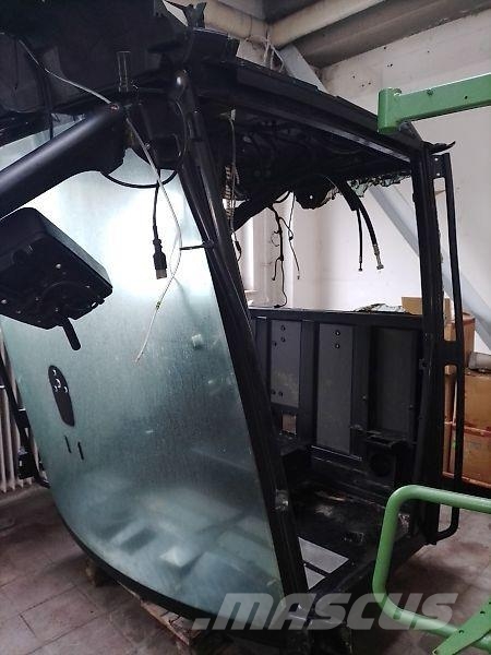 CLAAS Xerion Cabines et Intérieur