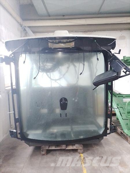 CLAAS Xerion Cabines et Intérieur